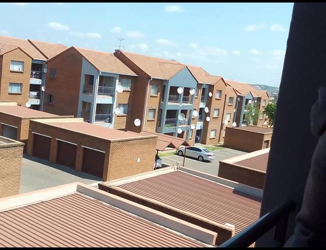 2 BEDROOM APARTMENT FOR SALE IN VORNA VALLEY